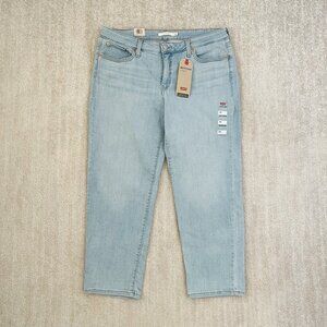 NWT New Levi’s Boyfriend Light Wash Blue Jeans 18W